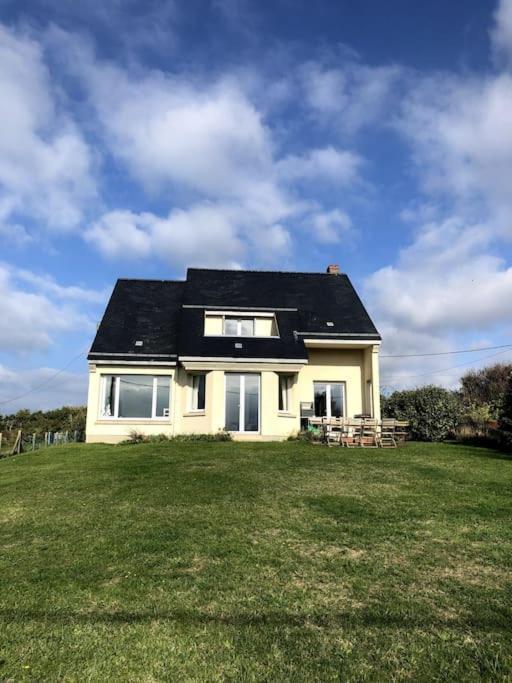Grande Maison Chaleureuse Avec Vue Mer Imprenable คริเอล-ซูร์-แมร์ ภายนอก รูปภาพ